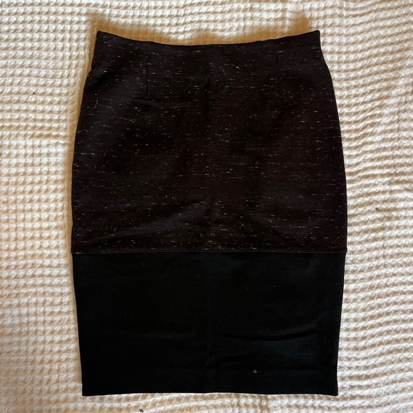 Aritzia Wilfred Campagne Pencil Skirt with Zipper Side Accents Size 10 - Picture 3 of 8